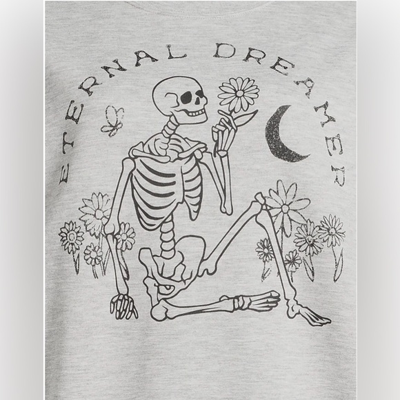 Eternal Dreamer Women's Juniors Graphic Sweatshirt - Picture 2 of 4